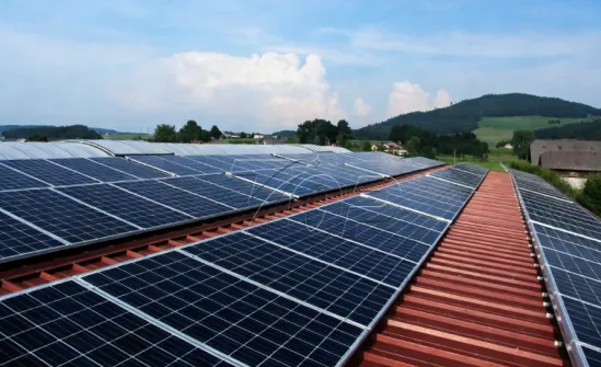 Supporti solari su tetto: soluzioni premium per progetti fotovoltaici industriali e commerciali